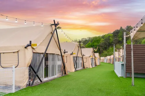 Qingdao is Exciting Dog Glamping - ที่มีสระว่ายน้ำ