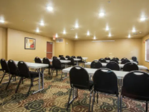 Cobblestone Inn & Suites - Corry Hotels in Corry