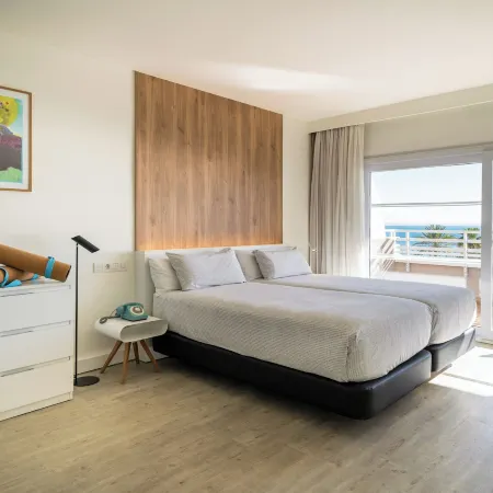Innside by Meliá Wave Calviá