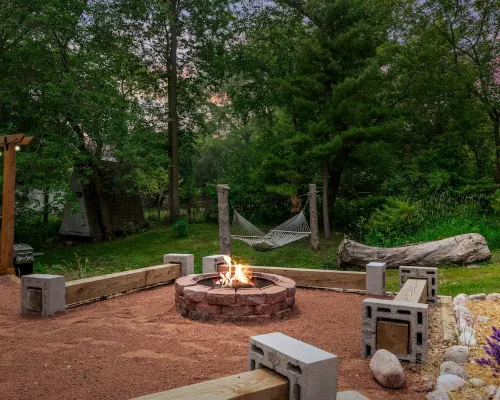 Cozy fireplace, indoor and outdoor games, records! Hotels in Como