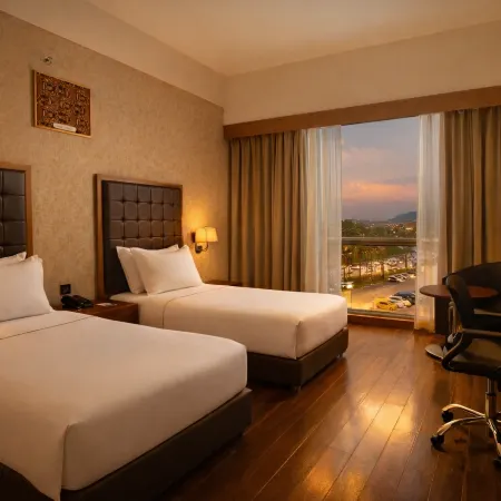 Symphony Suites Hotel
