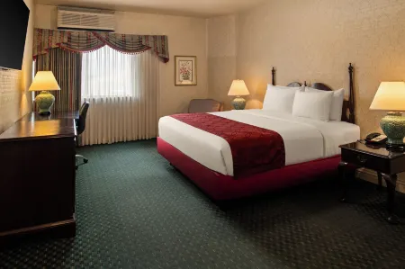 Carlyle Hotel