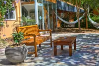 Carlton Plaza Baobá - بار