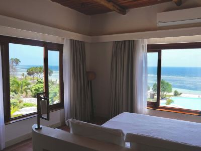 Zahari Oceanfront
