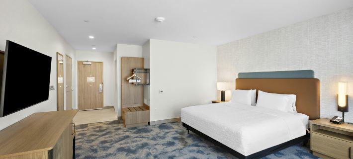 Hampton Inn by Hilton Ontario Airport Hotels in Ontario