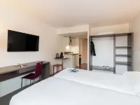 The Originals Residence Appart Hôtel Hévéa Valence Hotels in Drome