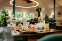 Relais & Chateaux Hotel Diepeschrather Muhle - breakfast