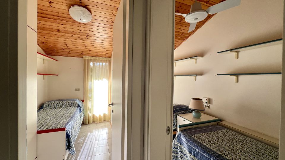 Enchanting villa for six guests