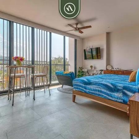 Brand New Studio - 2 Min to Beach - Rooftop Pool
