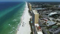 Emerald Isle Resort 1409 by AvantStay