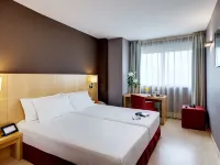 هوتل سيركوتل بورتاليس فنادق في لوغرونو