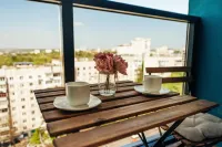 Oasis Vista Escape with Terrace