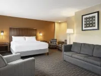 Royle Hotel Milwaukee Airport Hotels near Milwaukee Mitchell International Airport