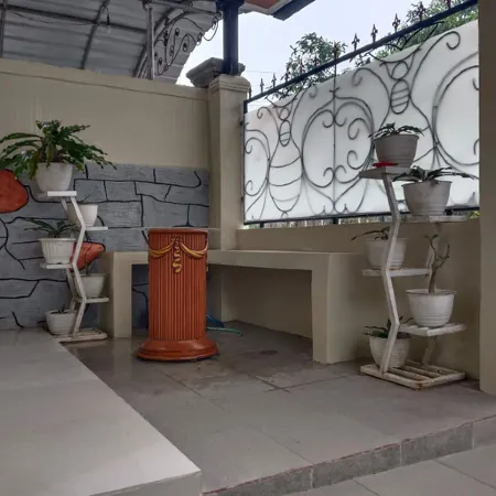 Maulana Homestay - by Login