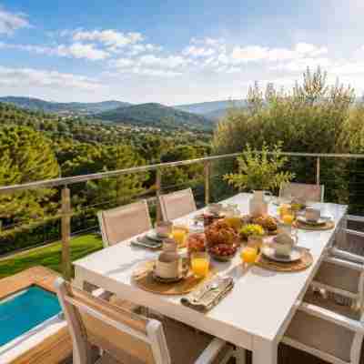 Villa Paradise Silvia Dining/Meeting Rooms
