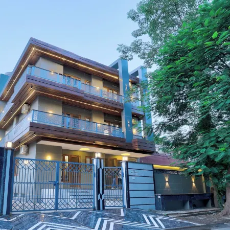 Alaya Stays Freesia 3BHK Apartment