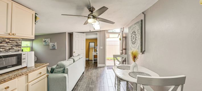 2 Mi to Public Pool! Cozy Naples Cottage w/ Patio Hotels in Collier County