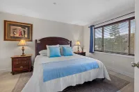 Mountain Lake Getaway
