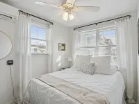 Oceanblock & Downtown Bethany - 2 bed / 1 bathroom with Private Sun Porch Hotels in Bethany Beach