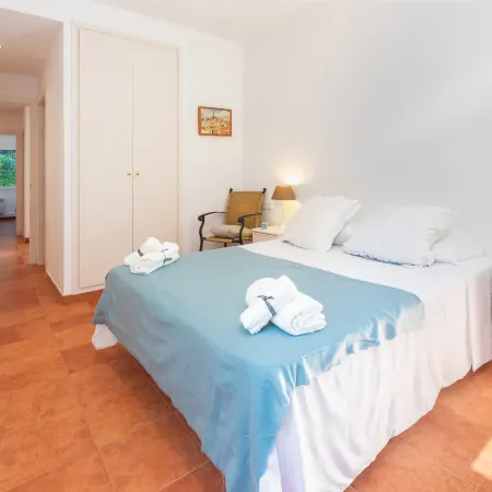 Sa Riera: Vistas, Piscina y Playa a pie