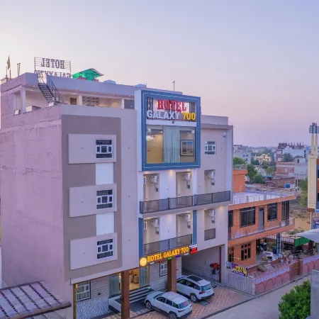 Hotel Galaxy 700