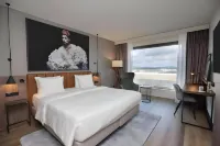 Radisson Blu Hotel, Zurich Airport - parking