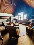 Unique 40 AC Horse Friendly Ranch Renovated 1850 Miners Cabin w/3000 SF Addition - 4つ星