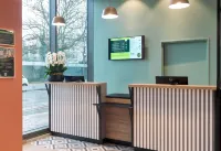 B&B Hotel Versailles Rocquencourt - parking