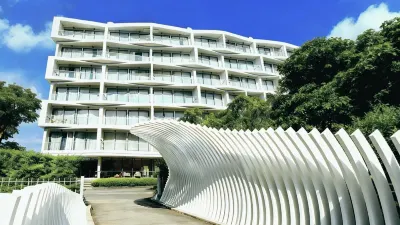 Laya Suites and Residences Ξενοδοχεία στην πόλη Layan