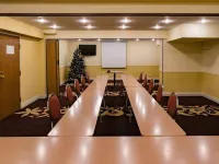 Airport Hotel Mara Отели рядом с достопримечательностью «Золитуде»