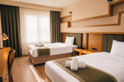 MONTELLA HOTEL Hoteles en 