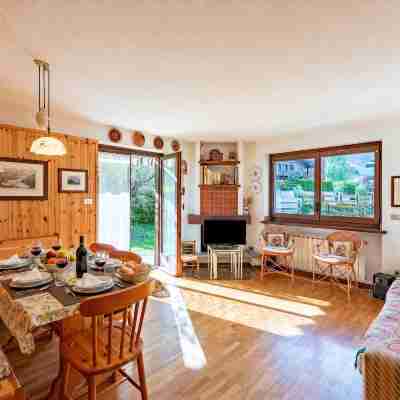 Family Apartment Steps From Ski Lifts Rooms