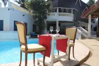 Room-a Wonderful Beach Property in Diani - Pet friendly