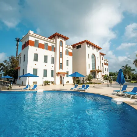 Helnan Palace Hotel - Adults Only Отели рядом с достопримечательностью «Пляж Мамура»