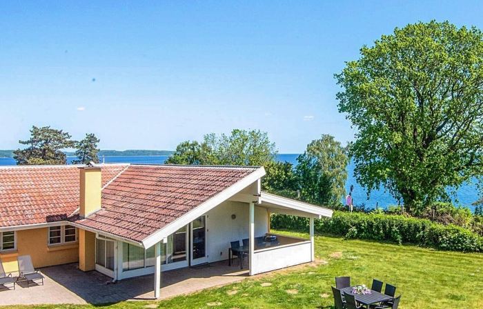 4 Star Holiday Home in Borkop