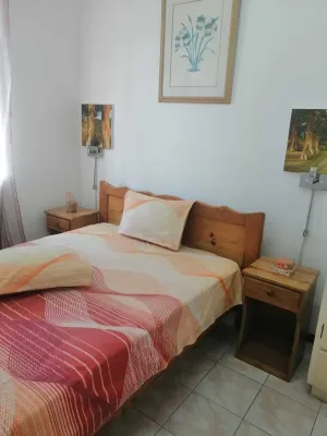 Roommate for Rent in Flic en Flac Hotels in Riviere Noire