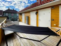 Vibrant Apartment on Bustling Street, above a Restaurant Perfect for Tourists, - Servicios de Traslado