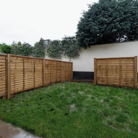 Skyvillion -Vineyard Court- Enfield 1-Bed W/Garden