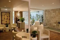 Zeus Piraeus Grand - 2-Star