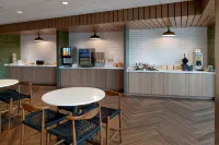 Fairfield by Marriott Inn & Suites Springfield Southwest - breakfast