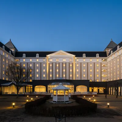 Hotel Nikko Huis Ten Bosch Hotel berhampiran Stesen Haiki