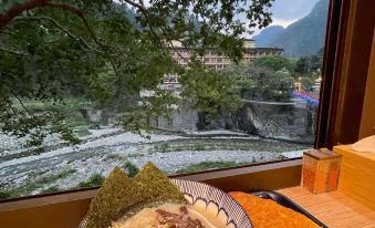 Ming Zhi Hot Spring Hotel
