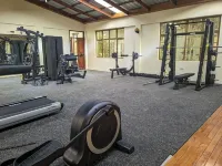 Peaks Hotel Nanyuki - gimnasio