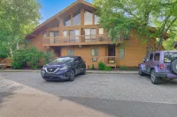 Condo on First Green w/ Deck at Schuss Mountain! - 3-Star