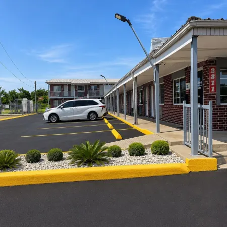 Ameristay Inn & Suites
