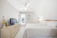 Home on Lake Erie 3 Bedrooms 3 Bathrooms - موقف سيارات