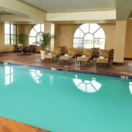 Woolley's Classic Suites Denver Airport