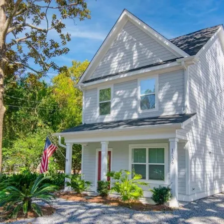 Lowcountry Lux 5 Min to Beach 7 Min to Dtwn