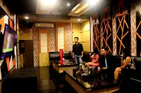 Aquarius Boutique Hotel Sampit - Bars