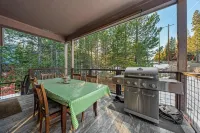 Mountain Retreat Canoe Fireplace Views - 4-نجوم